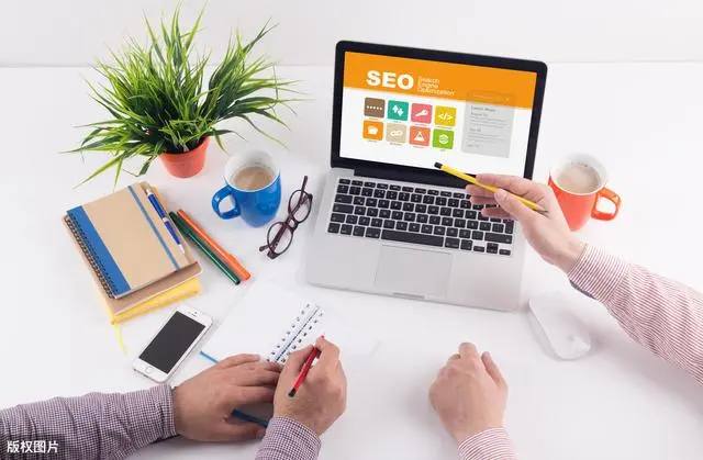 beat365官方app最新版巴黎偶遇迪丽热巴邓为